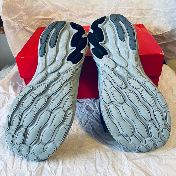 W8/M6.5D Fresh Foam 1080 X Sneakers - Picture 11 of 12